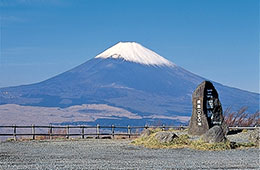 三国峠からの富士山